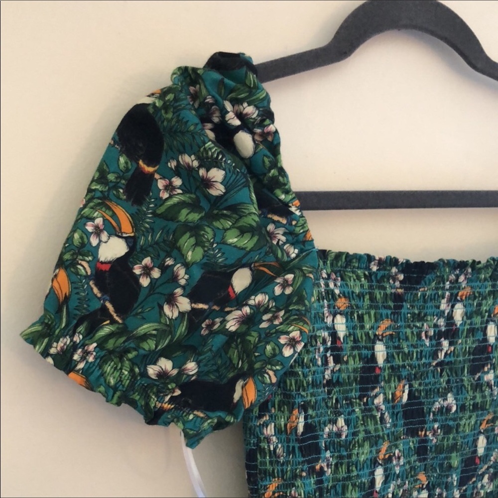 Anthro DOLAN Smocked Puff-Sleeved Toucan Top S - Picture 5 of 12